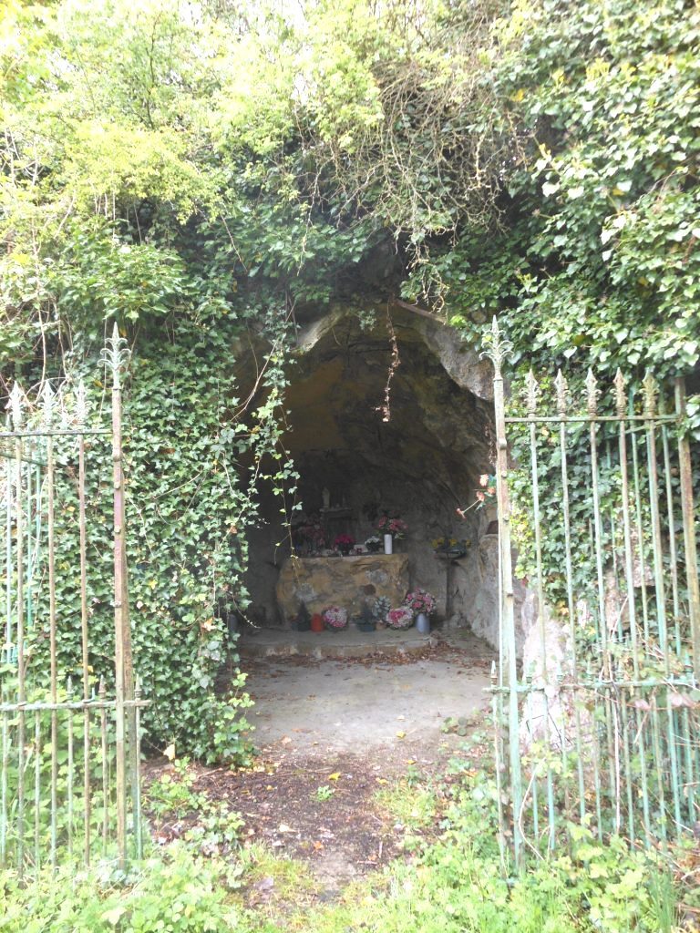 Grotte N.D de Lourdes Rue des Brasseries
