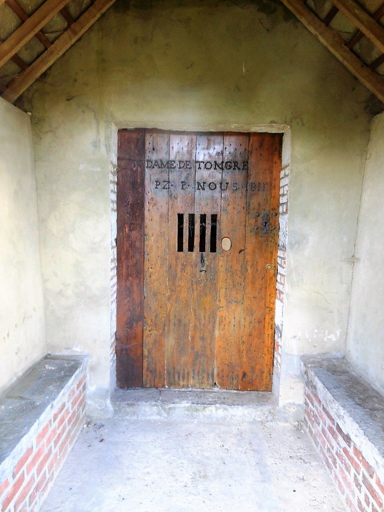 Porte de la chapelle N.D de Tongre